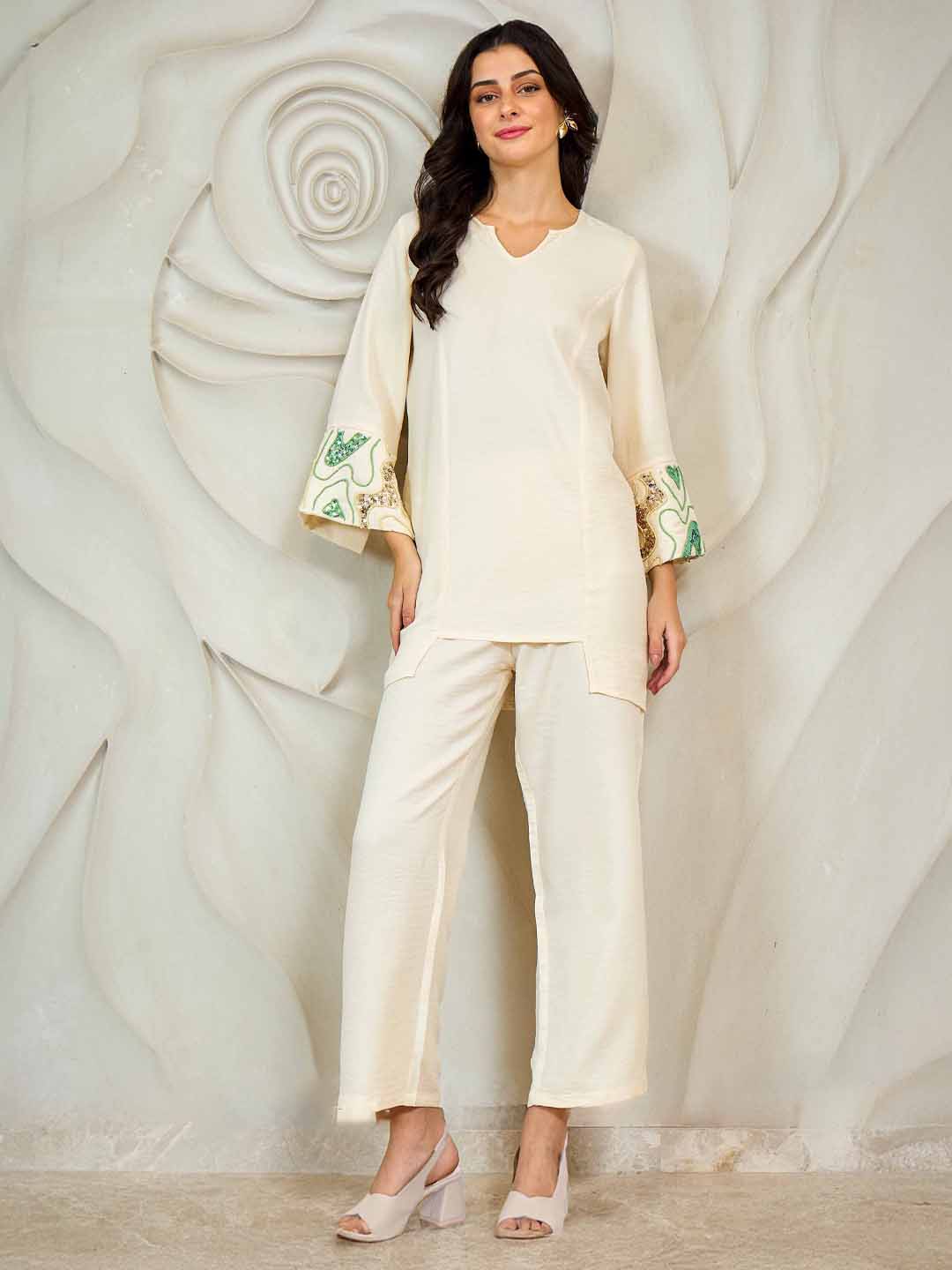 Athena Beads And Stones V-Neck Linen Kurta With Trousers