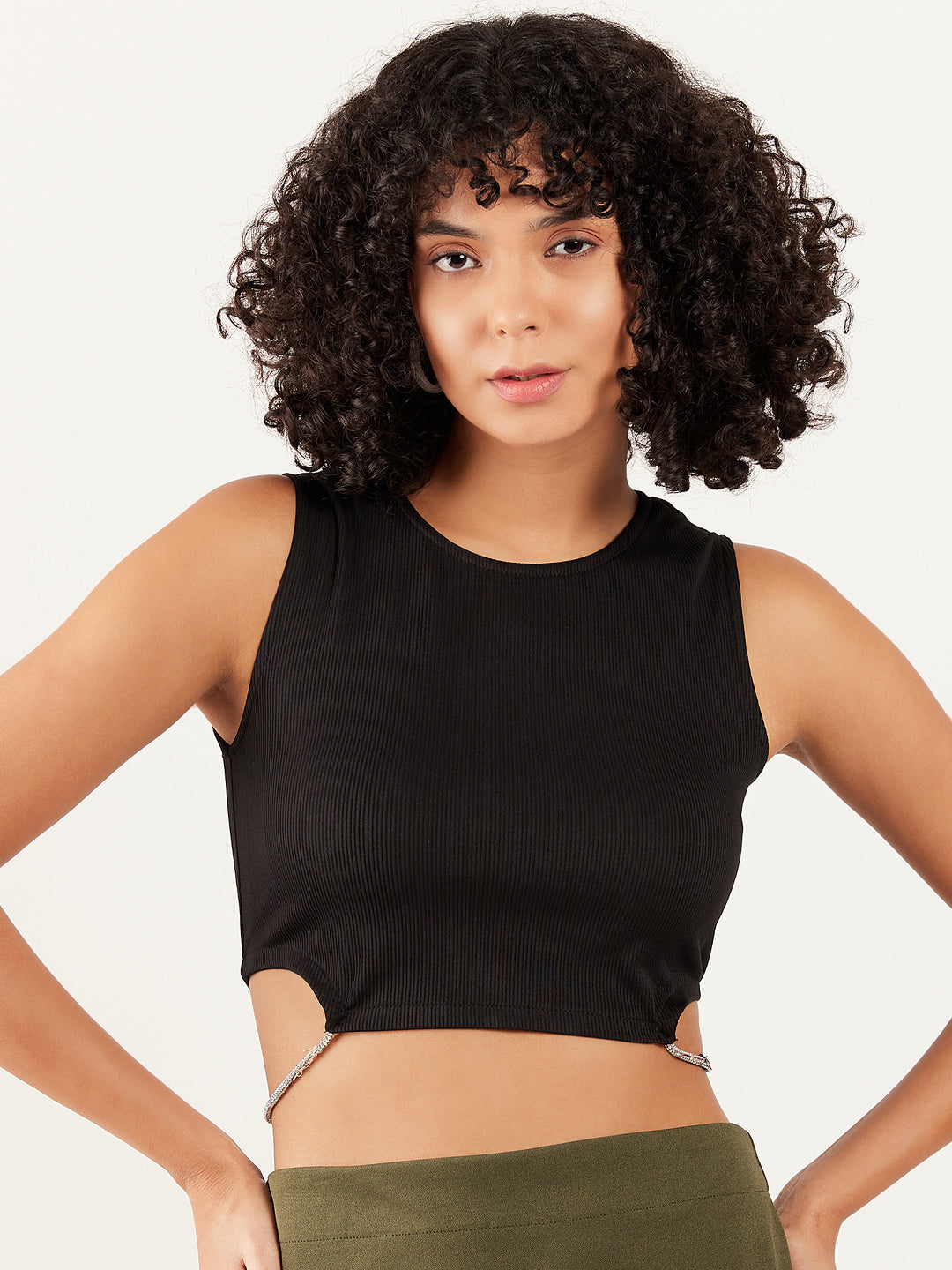 Athena Round Neck Cut-Out Detailed Fitted Crop Top