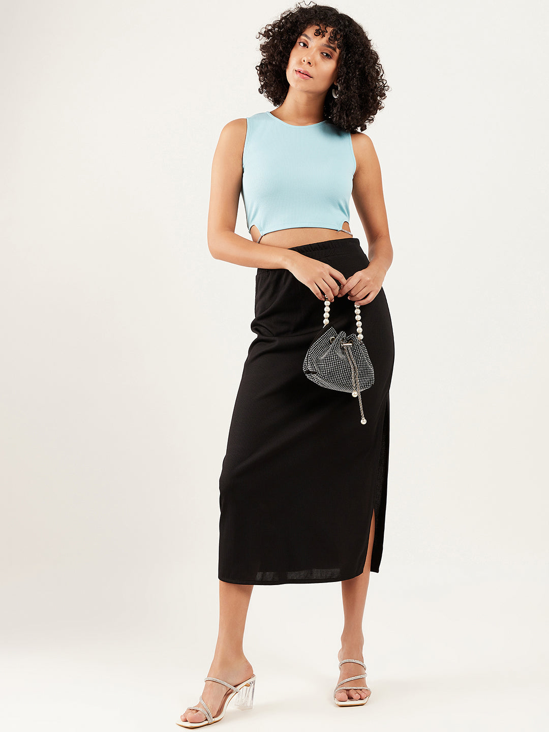 Athena Round Neck Cut-Out Detailed Fitted Crop Top