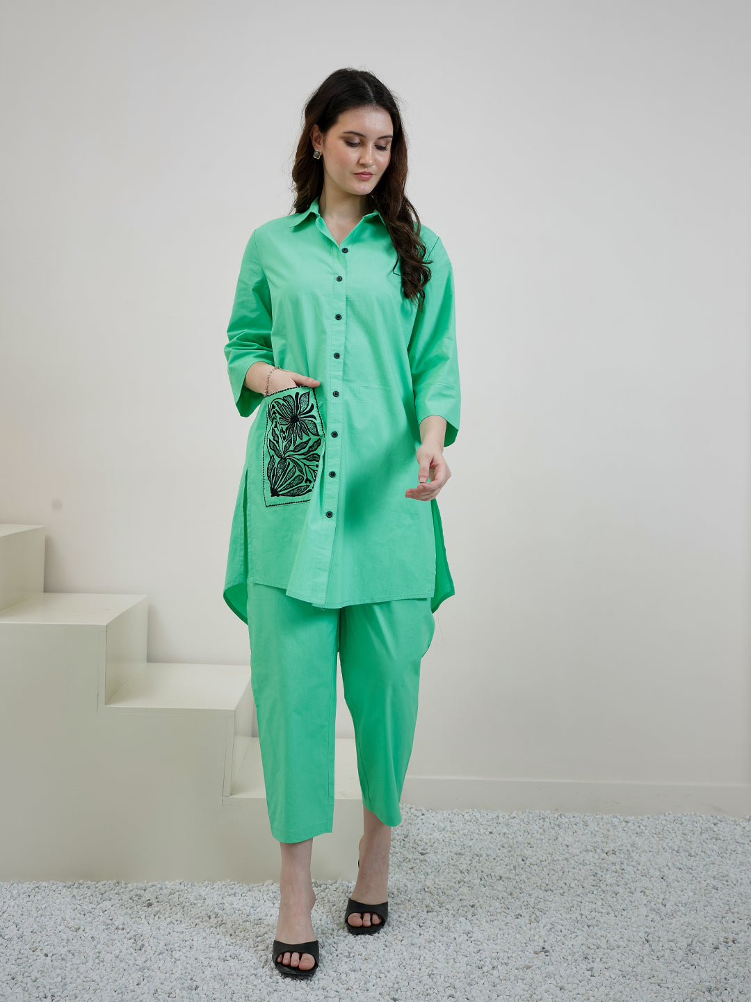 Women Solid Cotton Kurta with Trousers